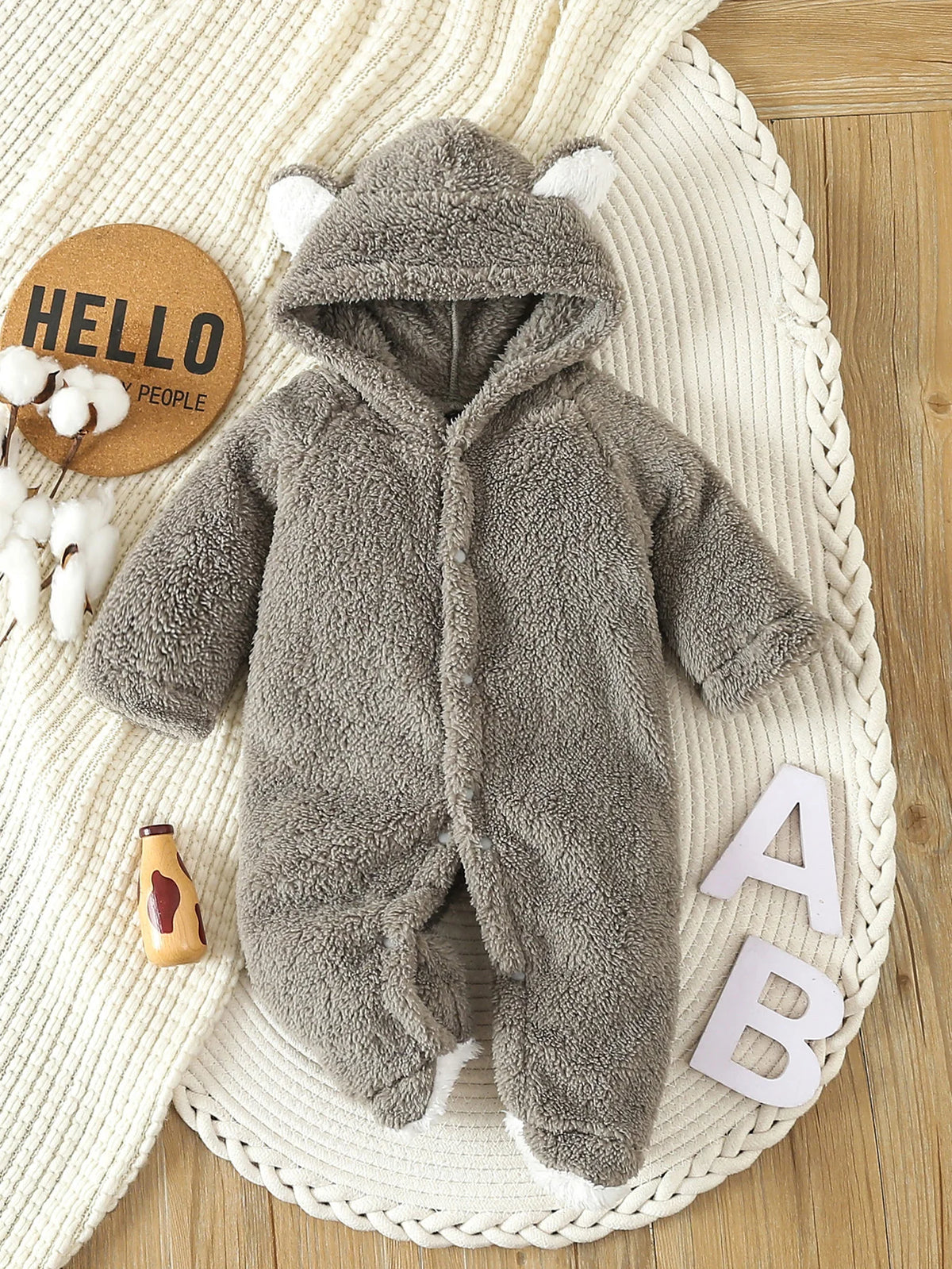 Grenouillère bébé en polaire à capuche animalière — LUEA